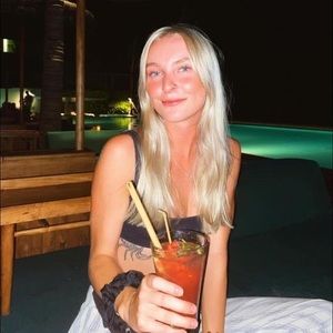 Meet your Posher, Breanna